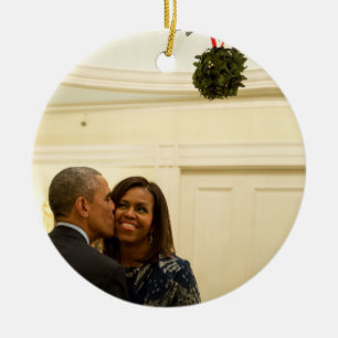 Décoration En Céramique Barack et Michelle Mistletoe - Rd Orament