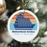 Décoration En Céramique Bateau de croisière sur mesure Famille Voyage Suns<br><div class="desc">Un bateau de croisière sur mesure cool ornement de Noël pour votre réunion de famille ou votre escapade de printemps aux Bermudes,  aux Bahamas ou aux Caraïbes. Customisez cette jolie tenue avec votre nom de famille et votre destination ou année.</div>