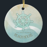 Décoration En Céramique Beach House<br><div class="desc">Ce produit aux couleurs douces de la mer et du sable vous permet d'ajouter facilement votre nom et votre texte en utilisant le modèle fourni. L'image simple de la barre de bateau sur un arrière - plan en détresse, aquarelle est mise en évidence par un accent de vague en aqua...</div>