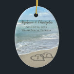 Décoration En Céramique Beach Wedding Hearts<br><div class="desc">Deux endroits où interlocking beach wedding hearts drawn in the sand makes an elegant tropical ocean coastal nautical theme wedding,  matching set of items. Pretty turquoise water waves crashing on the shore and pastel blue sky.</div>