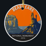 Décoration En Céramique Bears Ears National Monument Utah Vintage<br><div class="desc">Ours Oreilles dessin vectoriel. Le monument protège les terres publiques entourant les Bears Ears,  une paire de buttes,  et la zone d'escalade rocheuse du corridor Indian Creek.</div>