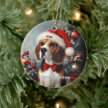 Décoration En Céramique Beau Beagle avec Santa Hat<br><div class="desc">Ce magnifique décor de Noël montre un beagle sucré portant un chapeau de Père Noël rouge et un cravate rouge.</div>
