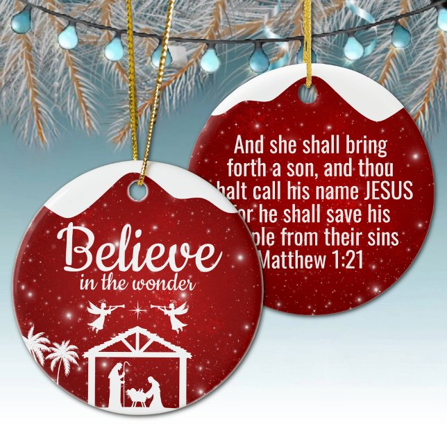 Décoration En Céramique Believe in the wonder Manger Divine Passage ⛪️ 🎄 (Custom Believe in the wonder Religious Holiday Ceramic Ornament Berry Red sparkle Nativity Scene ✞)