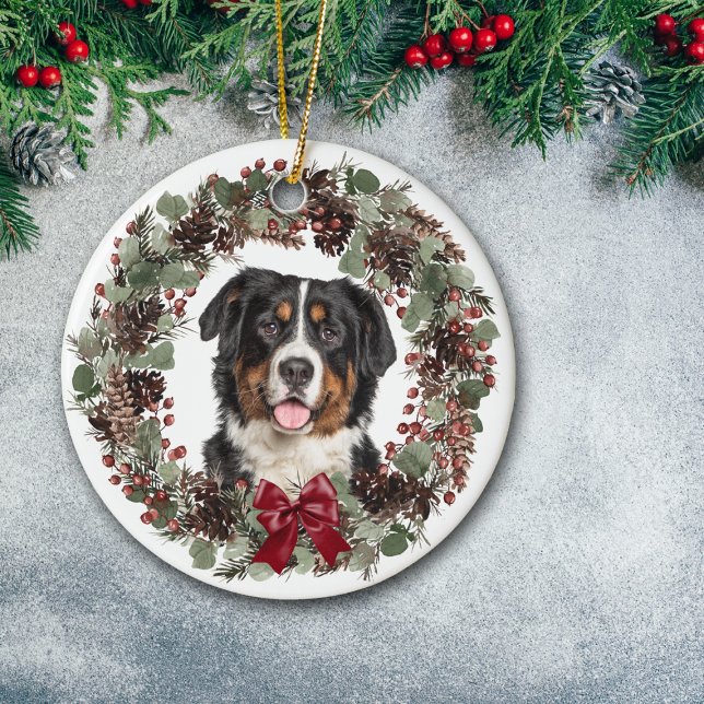 Décoration En Céramique Bernese Mountain Dog Pinecone Wreath Personnalisé (Créateur téléchargé)