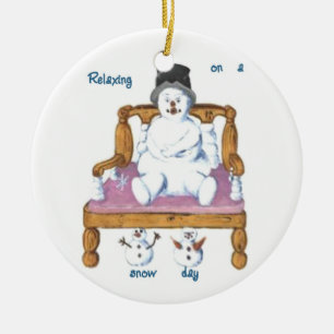 Décoration En Céramique bonhomme de neige sur une chaise à thème de bonhom