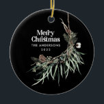 Décoration En Céramique Botanique d'aquarelle moderne noire<br><div class="desc">Aquarelle rustique noire moderne et élégante séchée botanique florale teintes muettes décoration de Noël de Noël.</div>