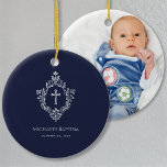 Décoration En Céramique Boy Baptism Marine Croix Bleue à Crest Faux Argent<br><div class="desc">Un design religieux élégant avec une croix dans une crête vintage, approprié pour le baptême d'un garçon. L'écusson et la croix sont faux feuille d'argent, l'arrière - plan est bleu marine. Sous la crête, en petits casquette, il y a le nom, l'occasion et la date, dans une couleur similaire. La...</div>