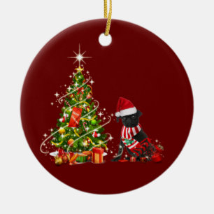 Décoration En Céramique Carlin Noir Avec Casquette Scaft Noël