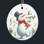 Décoration En Céramique Carotte de neige - Vie remplie<br><div class="desc">Découvrez un ornement fantaisiste,  parfait pour être accroché à un sapin de Noël,  où un joyeux bonhomme de neige danse dans un jardin de neige rempli de carottes. Un vrai bonhomme de neige. Personnalisez ce design de bonhomme de neige en changeant le message à votre goût.</div>