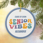 Décoration En Céramique Classe Vibes seniors de 2025 Grand Noël<br><div class="desc">Un cadeau de rétro amusant pour la personne âgée diplômée. Ce ornement de Noël présente un texte de style années 1970 qui dit "vibes seniors". Personnalisez avec le nom de la grade.</div>