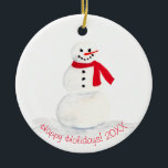 Décoration En Céramique Couleur d'eau douce Snowman Joyeux Vacances Photo<br><div class="desc">Ce joli ornement comporte un mignon bonhomme de neige aquarelle peint à la main sur le devant avec le message de bienvenue "Joyeuses fêtes". Le dos a de l'espace pour que vous puissiez télécharger votre propre photo et écrire une légende personnalisée. Grand comme un souvenir de famille ou un cadeau....</div>
