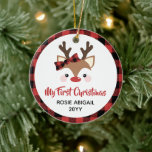 Décoration En Céramique Cute Reindeer Plaid Bow 1er Christmas Baby Photo<br><div class="desc">Première décoration de Noël du bébé avec un renne mignon avec un gros nez rouge, des cils et un arc plaid dans ses bois. Bison rouge : garniture de contrôle. Ajoutez le nom de votre fille et l'année et, de l'autre côté, une photo à l'intérieur d'un cadre de plaid rouge....</div>