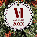 Décoration En Céramique Dalmatie Spot Monogramme Nom Année Rouge et blanc<br><div class="desc">Motif spot dalmate noir et blanc avec une typographie simple moderne minimaliste nom monogramme et design année qui peut être changé pour personnaliser. Un programme festif de vacances d'hiver rouge,  noir et blanc.</div>