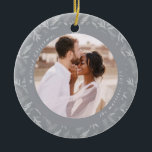 Décoration En Céramique Delicical Winter Botanical Marry Christmas Photo<br><div class="desc">Ce magnifique ornement de vacances dispose d'une photo circulaire centrale encadrée,  avec nom customisé et Noël Marié en simple typographie. Cet élégant ornement est orné d'un délicat motif blanc et gris bleu. Une façon parfaite de célébrer un mariage de Noël !</div>