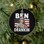 Décoration En Céramique Drapeau vintage amusant du 4 juillet Ben Drankin B<br><div class="desc">Drapeau vintage amusant du 4 juillet Ben Drankin Beer</div>