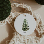 Décoration En Céramique Élégant minimaliste moderne Nom de l'arbre de Noël<br><div class="desc">Il s'agit d'un modèle moderne minimaliste de décoration de vacances avec une belle aquarelle à feuillage persistant arbre et une police de calligraphie élégante. La couleur de l'arbre de Noël n'est pas modifiable, et le libellé de la police de calligraphie or n'est pas modifiable (mais la couleur peut être changée...</div>