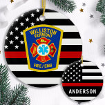 Décoration En Céramique Emblème de pompier du logo personnalisé du service<br><div class="desc">Mince Red Line Fire Department Ornament - drapeau américain dans les couleurs du drapeau de pompier, design moderne noir et rouge. Customisez avec le logo de votre ministère et le nom du pompier. Cet ornement personnalisé de pompiers est parfait pour les services d'incendie et de pompiers, les cadeaux de retraite...</div>
