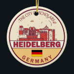 Décoration En Céramique Emblème Heidelberg Allemagne City Skyline<br><div class="desc">Design d'art minimaliste et coloré d'Heidelberg avec monuments et monuments de la ville en Allemagne.</div>