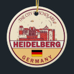 Décoration En Céramique Emblème Heidelberg Allemagne City Skyline<br><div class="desc">Design d'art minimaliste et coloré d'Heidelberg avec monuments et monuments de la ville en Allemagne.</div>