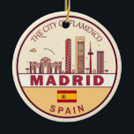Décoration En Céramique Emblème Skyline de Madrid Espagne<br><div class="desc">Design d'art minimaliste et coloré de Madrid avec monuments et monuments de la ville en Espagne.</div>