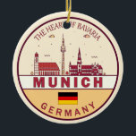 Décoration En Céramique Emblème Skyline de Munich Allemagne<br><div class="desc">Design d'art minimaliste et coloré de Munich avec monuments et monuments de la ville en Allemagne.</div>