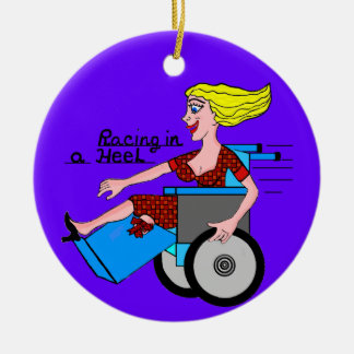 Décoration En Céramique Fille dans l'amputé de fauteuil roulant de talon