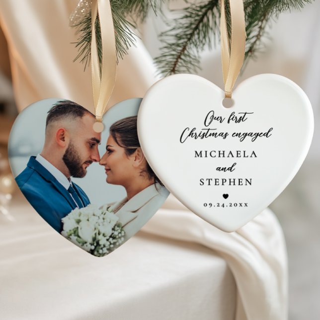 Décoration En Céramique First Christmas Engaged Modern Minimalist Photo (Créateur téléchargé)
