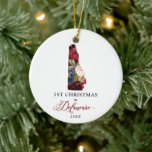 Décoration En Céramique Floral Personnalisé 1er Noël Dans Delaware DE<br><div class="desc">Floral Personnalisé 1er Noël Dans Delaware DE Céramique Ornament. Personnalisez avec vos informations personnalisées à l'avant et à l'arrière.</div>