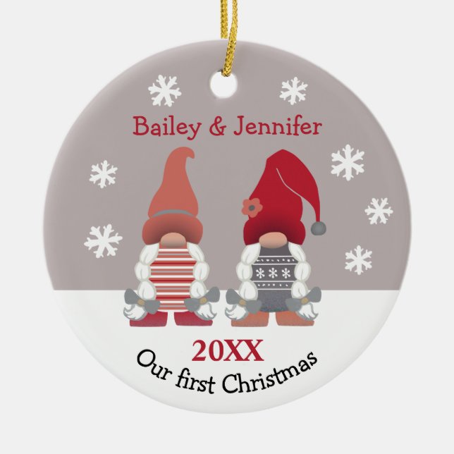 Décoration En Céramique Gnomes mignons Notre premier Noël Rouge Rose Grey (Devant)