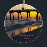 Décoration En Céramique Golden Panama City Beach Sunset réflexions<br><div class="desc">Un souvenir ornemental avec un coucher de soleil doré spectaculaire au bord de la jetée du comté M.B. Miller à Panama City Beach, en Floride. J'adore les reflets de la jetée d'or le long du rivage tandis que les vagues redescendent dans le golfe du Mexique. Vous recherchez plus d'impressions ou...</div>
