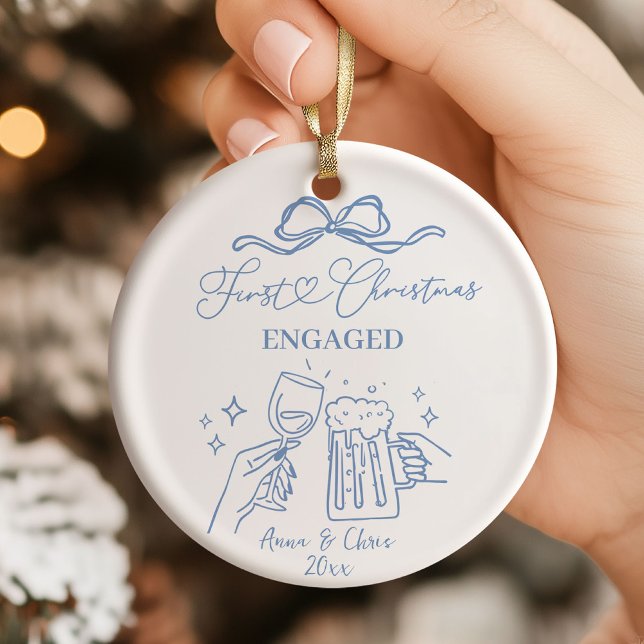 Décoration En Céramique Hand Doodle First Christmas Engaged (Créateur téléchargé)