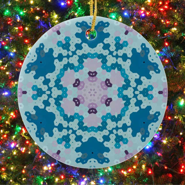 Décoration En Céramique Hex Mandala bleu et violet (Blue and Purple Hexagon Mandala Christmas Ornament from Wormhole Orbital)