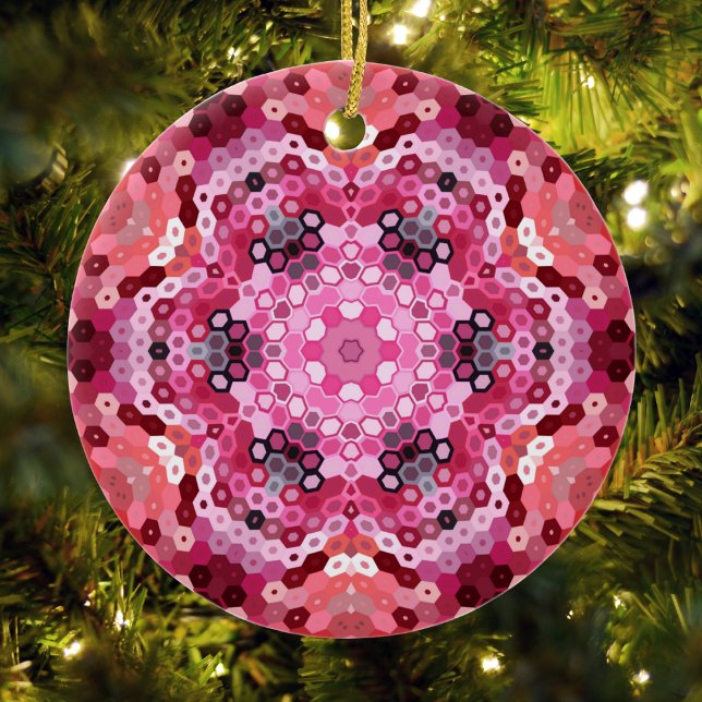 Décoration En Céramique Hex Mandala rose rouge et blanc (Pink Red and White Hexagon Mandala Christmas Ornament from Wormhole Orbital)