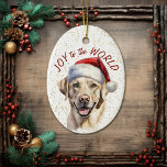 Décoration En Céramique Jaune Labrador Retriever Chien Joy au monde<br><div class="desc">Sur le devant de cet ornement de vacances est une belle image d'un chien jaune Labrador Retriever dans un casquette du Père Noël. Derrière l'image se trouve un arrière - plan à confettis doré. Le texte rouge dit "Joy to the World". Le dos de l'ornement a le même arrière -...</div>