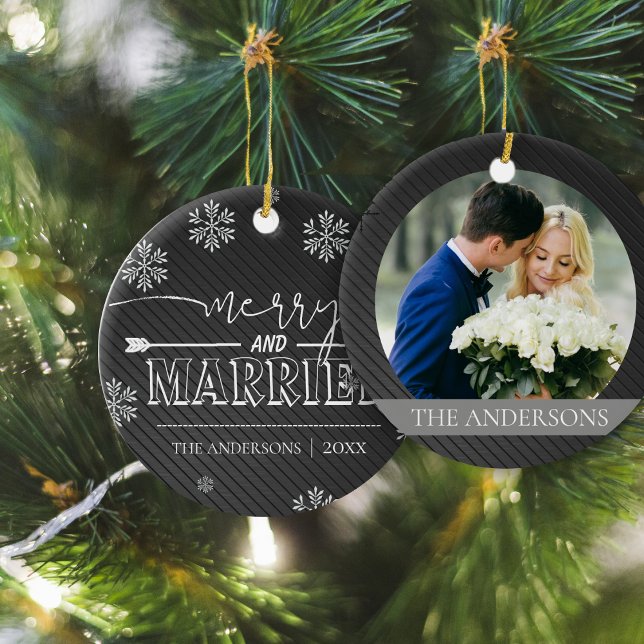 Décoration En Céramique Merry And Married Typografy First Christmas (Merry And Married Typography First Christmas Photo Ceramic Ornament)