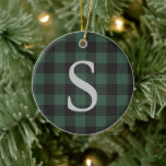 Décoration En Céramique Monogramme classique vert noir de bison tartan pla<br><div class="desc">Classic Vert Buffalo noir Tartan Plaid Monogramme Vintage Ornement en céramique</div>