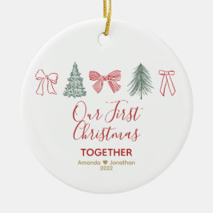 Décoration En Céramique Notre premier Noël : Arc et arbre minimalistes