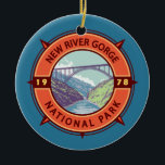 Décoration En Céramique Nouveau Parc national de la Gorge-Nouvelle-rivière<br><div class="desc">Nouveau design vectoriel River Gorge. Le parc abrite l'un des meilleurs radeaux d'eau vive du pays et est également l'une des zones d'escalades les plus populaires de la côte Est.</div>