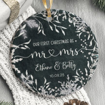 Our première Christmas Married Ornament