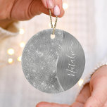 Décoration En Céramique Parties scintillant d'argent Glam Bling Personnali<br><div class="desc">Personnalisez facilement ce métal brossé argenté et cet ornement à motif de faux parties scintillant glamour avec votre propre nom personnalisé.</div>