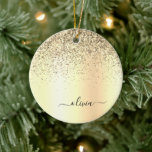Décoration En Céramique Parties scintillant d'or Monogramme métallique Nom<br><div class="desc">Gold Faux Foil Parties scintillant d'étincelle métallique broyée Monogramme de métal brossé Nom et ornement de Noël initial. Cela rend le cadeau parfait pour 16 ans,  mariage,  douche nuptiale,  anniversaire,  baby shower ou bachelorette pour quelqu'un qui aime le luxe glam et les styles chic.</div>