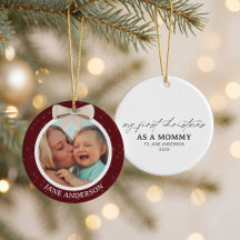 Photo du premier Noël de maman avec nœud blanc et