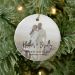 Décoration En Céramique Photo minimaliste de Noël moderne<br><div class="desc">Décor de Noël de style moderne avec un design simple et minimal avec vos noms dans une typographie de script élégante et vos détails fiançailles dans une police sans serif minimaliste sur votre photo préférée. La conception a une simple superposition pour permettre au texte de s'afficher sur votre image et...</div>