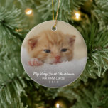 Décoration En Céramique Photo moderne simple Kitten Chat Noël<br><div class="desc">L'ornement de Noël avec un design simple mais élégant avec "My Very First Christmas" avec le nom de votre nouveau chaton et l'année sur une photo de votre nouveau chat. Cet ornement moderne fait un grand cadeau à tous ceux qui ont un nouveau chaton.</div>