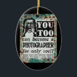 Décoration En Céramique Photographe - Funny Vintage Retro<br><div class="desc">Publicité vintage de photographe en turquoise,  aqua,  rouge et noir. Arty,  drôle,  coloré et amusant,  il fait un grand cadeau et apportera sûrement des sourires et des rires au destinataire.</div>