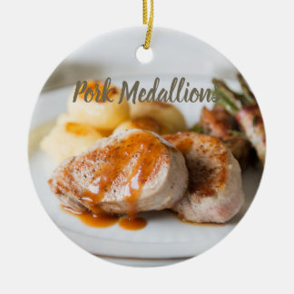 Décoration En Céramique Pork medallions tenderloin with potatoes and beans