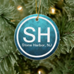 Décoration En Céramique Port de pierre personnalisé NJ SH Beach Noël<br><div class="desc">Stone Harbor New Jersey SH NJ Beach Arbre de Noël Ornement en céramique ~ Il peut être personnalisé avec un nom,  année ou tout texte que vous souhaitez ajouter.  ^</div>