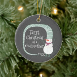 Décoration En Céramique Premier Noël Comme Godmère Snowman Personnalisé<br><div class="desc">Premier Noël Comme Godmère Personnalisé Snowman Ornement céramique. Personnalisez avec vos informations personnalisées à l'avant et à l'arrière.</div>