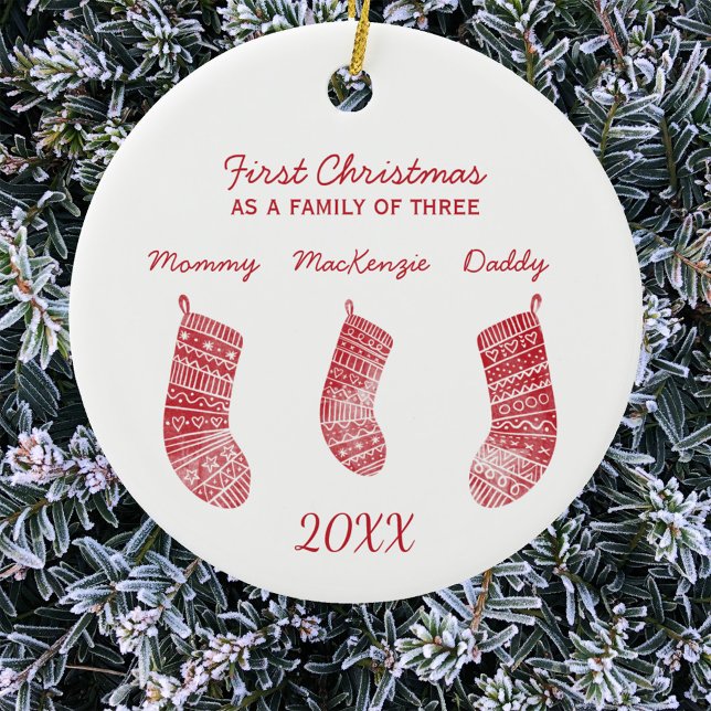 Décoration En Céramique Premier Noël en famille des trois (First Christmas as a family of three personalized name date year Scandinavian stockings ornament)