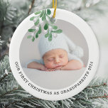 Décoration En Céramique Premier Noël En Grand-Parents Photo Aquarelle<br><div class="desc">Le premier ornement de Noël de ce grand-parent est décoré d'un tatouage à l'aquarelle. Facilement personnalisable avec la photo, le nom et l'année de votre bébé. Utilisez l'outil de conception pour modifier la taille, le style ou la couleur du texte. Parce que nous créons notre oeuvre, vous ne trouverez pas...</div>